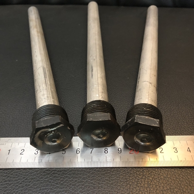 Nước ngọt Môi trường Máy sưởi nước thanh anode với lõi sắt loại vít NPT