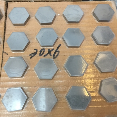 Boron carbide hình chữ nhật nóng tấm chống đạn