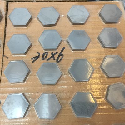 Pressureless Sintered Silicon Carbide Ceramic Tile 50x50x8mm with ≥99.0% SiC Purity for Ballistic Armor Plate