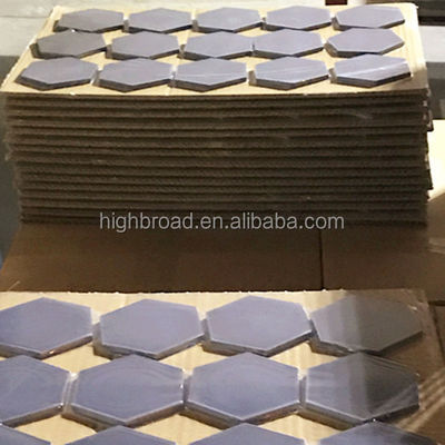 Tấm gốm Silicon Carbide nung không áp suất SW30x5mm Lục giác dạng khảm Tấm giáp chống đạn
