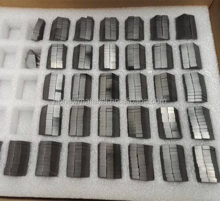 Tấm silicon carbide dùng trong công nghiệp với mật độ 3.15 g/cm3, kích thước 50x50 và 100x100