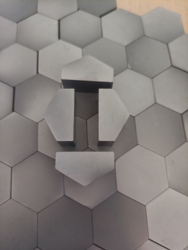 Pressureless Sintered Silicon Carbide Ceramic Tile SW80mm Hexagonal Ballistic Armor Plate 12mm Thickness